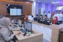 Bupati Yani Resmikan Command Center Gresik