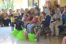 Pemkab Sidoarjo Salurkan Ribuan Paket Pangan Sehat