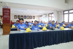 Semen Merah Putih Dukung Pemenuhan Tenaga Kerja Bersertifikasi