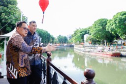 Terima Kunjungan Konjen Australia Untuk Surabaya, Pj. Gubernur Adhy Harapkan Kerja Sama Makin Kuat dan Meluas di Berbagai Sektor