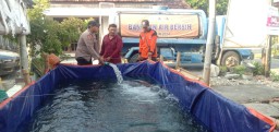 Pemkab Lamongan Salurkan 3,6 juta Liter Air Bersih Atasi Kekeringan 60 Desa