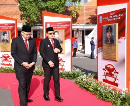 Pj. Gubernur Jatim Ajak Teladani Nilai Pancasila Sebagai Semangat Wujudkan Indonesia Emas 2045