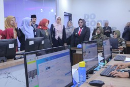 Tinjau Command Center, Plt Bupati Gresik Pastikan Layanan Kegawatdaruratan Masyarakat Berjalan Optimal.