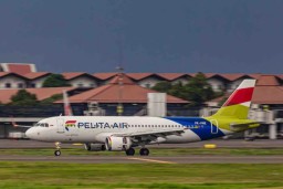 Pelita Air Mitra Maskapai Tur Album Maliq & D'Essentials