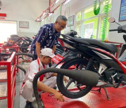 MPM Honda Jatim Resmikan 2 Tempat Uji Kompetensi (TUK) di Sekolah Binaan