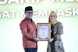 Surabaya Jadi Kota Pertama Indonesia Raih SAKIP 'AA'