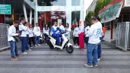 Honda EM1 e: dan EM1 e: Plus Hadir dengan Promo Menarik di Surabaya, Dukung Mobilitas Ramah Lingkungan