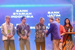 ATM Bersama Award 2024: BankJatim Sukses Jadi The Most Transaction Growth