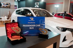 Mazda Indonesia Rayakan Peningkatan Penjualan dan Penghargaan di GIIAS Bandung 2024, Mazda CX-60 Sabet Penghargaan Favorite Car Passenger SUV