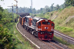 Hingga September, Angkutan Logistik KAI Naik 8 Persen