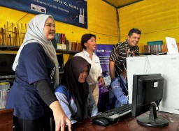 XL Axiata Bidik 200 Lembaga Pendidikan Terkoneksi Akses Internet Gratis