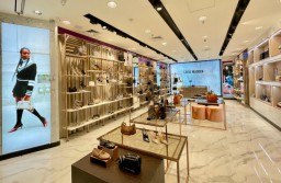 Steve Madden Buka Store Ketiga di Surabaya
