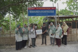 Smelting Peduli Serahkan Renovasi Rumah Penyintas Tb di Gresik dan Lamongan