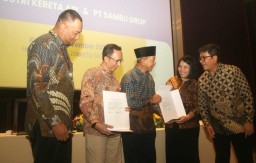 DPLK Axa Mandiri Teken Kerja Sama dengan KAI dan PT Sambu