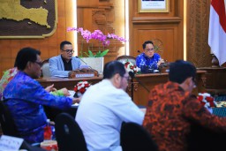 Hadiri Gebyar Musim Giling Tebu, Pj. Gubernur Ajak Wujudkan Swasembada dan Lumbung Gula di Jatim