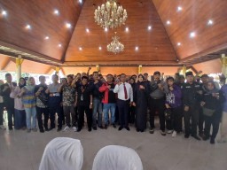Pjs. Bupati Sidoarjo Ingatkan Pengorbanan Para Pahlawan Kepada Wartawan Sidoarjo