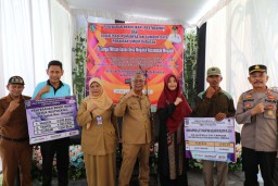 Pemkab Jombang Tebar Benih Ikan di Sungai
