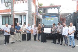 Pemkab Mojokerto Bantu Dua Truk Pasukan untuk Polres dan Polresta
