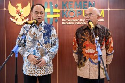 KemenKop Gandeng Bulog Serap Komoditas Koperasi