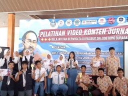 Pemkot Surabaya dan BK3S Latih Pelajar SMA/SMK Video Konten Jurnalistik