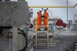 Pertamina NRE Siapkan Energi Ramah Lingkungan Selama Libur Nataru 2024-2025