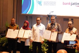 BankJatim dan Kementerian Perdagangan Lakukan Penandatanganan Perjanjian Kerja Sama Peningkatan Kinerja Ekspor