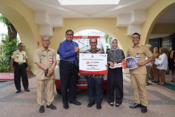 BankJatim Serahkan CSR Ambulance Kepada RSUD Haji Provinsi Jawa Timur