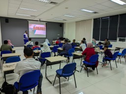 MPM Berbagi: Apresiasi untuk Anak Jurnalis Berprestasi, Total Beasiswa Rp 50 Juta