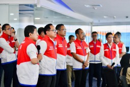 Dirut Pertamina Dampingi Wamen BUMN Tinjau Pertamina Digital Hub, Pastikan Pasokan Energi Aman