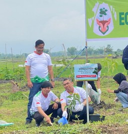 Pertamina EP Ajak Jurnalis Tanam Pohon di Bojonegoro