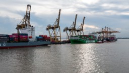 Arus Peti Kemas di TPS Hingga November 2024 naik 9,27 Persen%