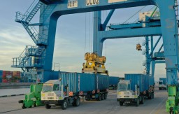 Port Stay Kapal Lebih Cepat, Arus Peti Kemas TPK Kendari Tumbuh 7 Persen