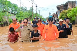 Pj. Gubernur Jatim Gerak Cepat Tangani Banjir Pasuruan