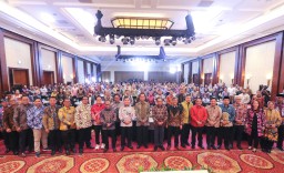 Jatim Raih Penghargaan Daya Saing Daerah Fiskal Tinggi, Pj. Gubernur Adhy: Penyemangat Tingkatkan Kinerja Berdampak Bagi Masyarakat