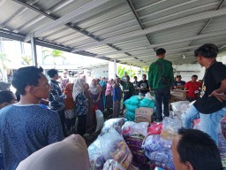 Warga Sambut Pasar Murah Kota Malang