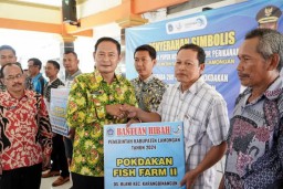 Pemkab Lamongan Salurkan pupuk Non-subsidi Untuk Pokdakan