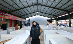 Bupati Ipuk Minta Pedagang Pasar Rogojampi Manfaatkan Teknologi