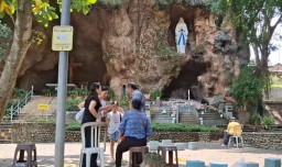 Sambut Natal, Pengunjung ke Gereja Puhsarang Meningkat