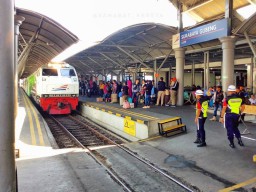 KAI Siapkan 1.415 Perjalanan KA Jarak Jauh Selama Nataru