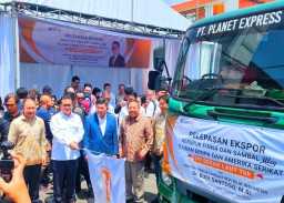 14 Kontainer Kerupuk dan Sambal Senilai Rp 9 Miliar Diekspor Perusahaan Sidoarjo