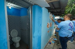 Pelindo Marine Gelar Program Toilet Sehat di Tanjung Perak