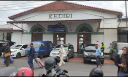 Pengguna KA di Stasiun Kediri Meningkat Selama Libur Panjang