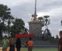Hari Ini Pemkab Sumenep Resmikan Tugu Keris Setinggi 17 Meter