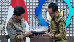 ITS MoU dengan ASDP Sinergi Tingkatkan Kerjasama Bidang Kemaritiman