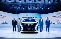 BYD Luncurkan Denza D9 di Indonesia dengan Harga Rp 950 Juta
