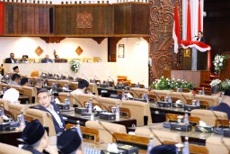 Dua BUMD Jatim Berubah Jadi Perseroda