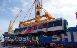 Pelabuhan Tanjung Priok Layani Kedatangan Trainset Baru KAI Commuter dari China
