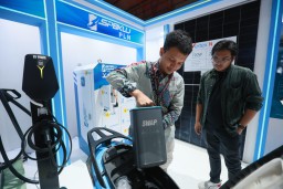 Hadir di IIMS 2025, PLN Dorong Green Future Kendaraan Listrik di Indonesia
