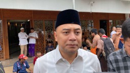 Walikota Surabaya Paparkan Penanganan Kemiskinan dan Stuntingdi Retreat Kepala Daerah
