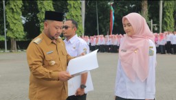 2.569 Tenaga PPPK Gresik Terima SK Penyesuaian Tunjangan Jabatan Fungsional